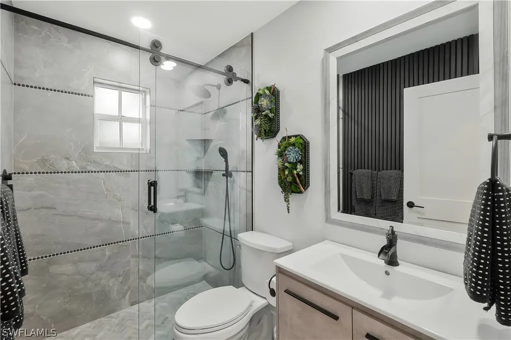 4742 West Boulevard Naples FL 34103