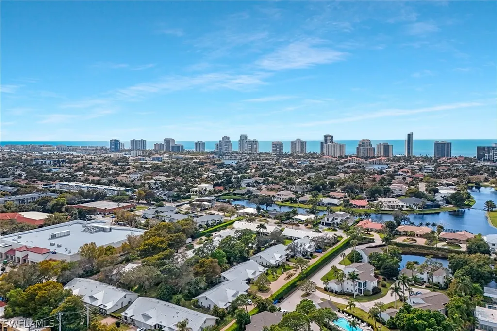 4742 West Boulevard Naples FL 34103