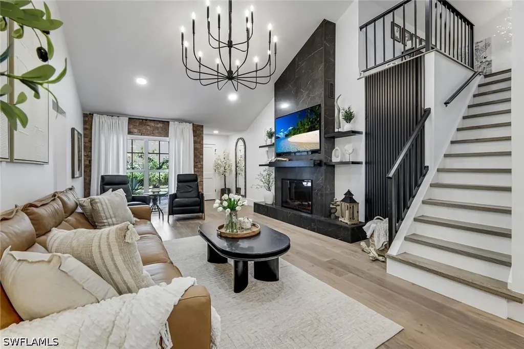 4742 West Boulevard Naples FL 34103