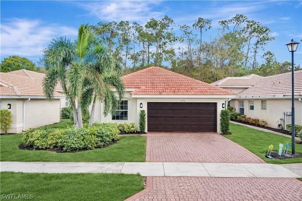 1278 Barrigona Court Naples FL 34119
