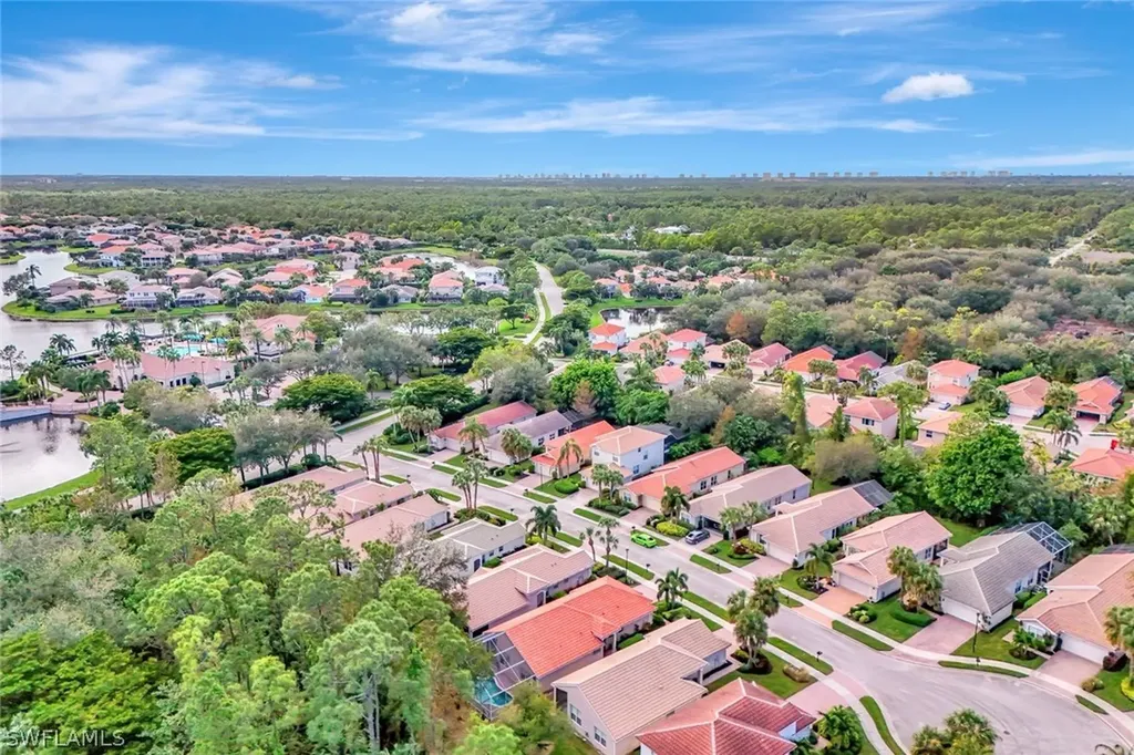1278 Barrigona Court Naples FL 34119