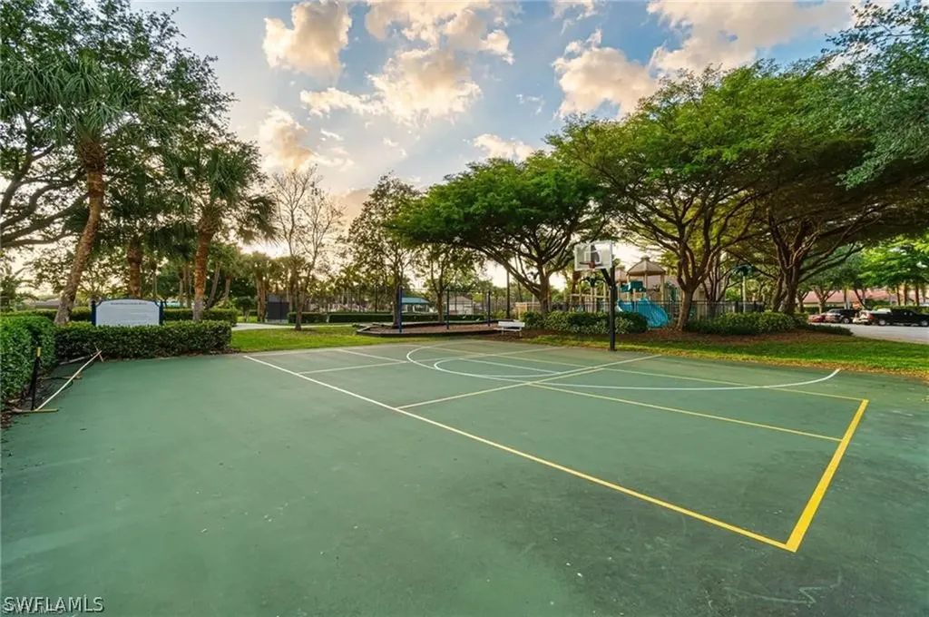 1278 Barrigona Court Naples FL 34119
