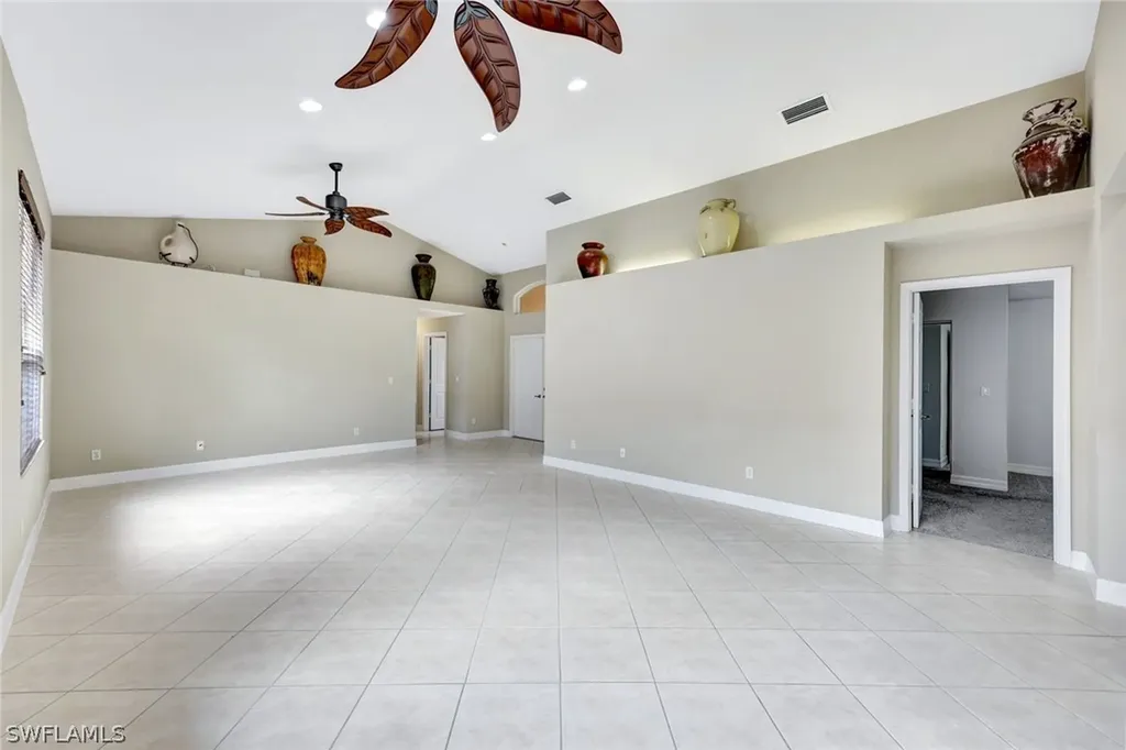 1278 Barrigona Court Naples FL 34119