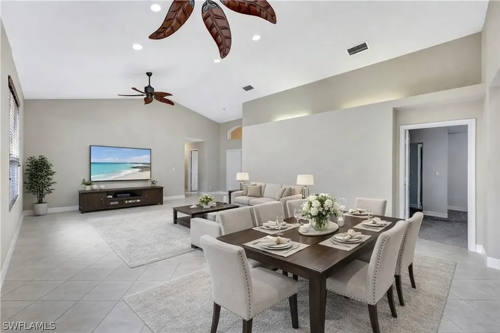 1278 Barrigona Court Naples FL 34119