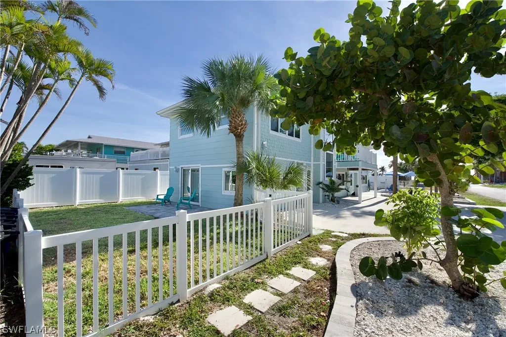 5440 Palmetto Street Fort Myers Beach FL 33931