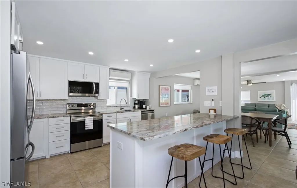 5440 Palmetto Street Fort Myers Beach FL 33931