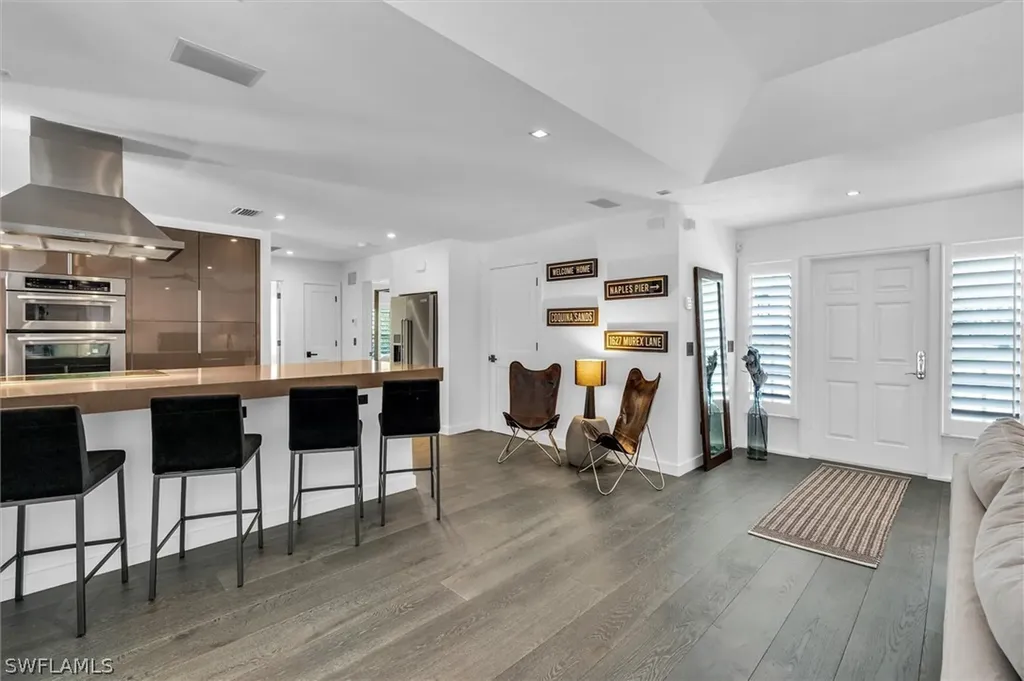 1627 Murex Lane Naples FL 34102