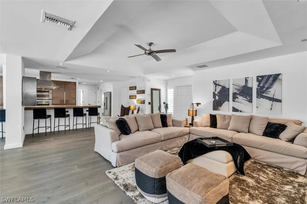 1627 Murex Lane Naples FL 34102