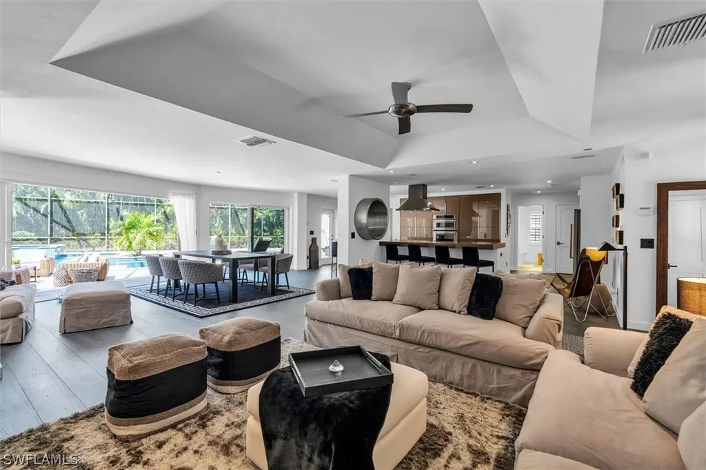 1627 Murex Lane Naples FL 34102
