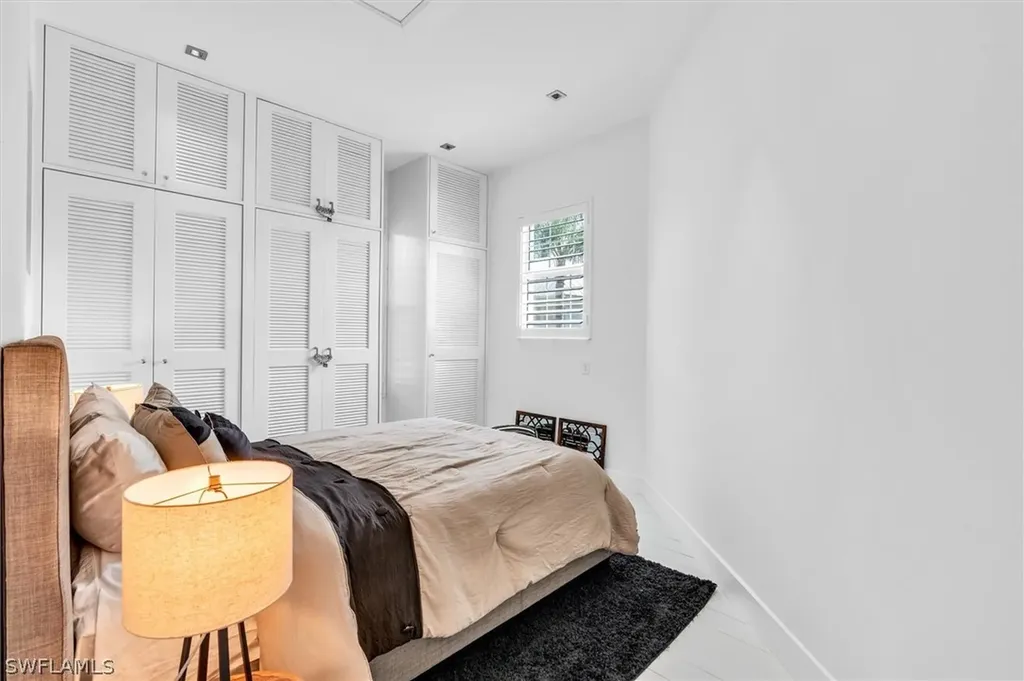 1627 Murex Lane Naples FL 34102