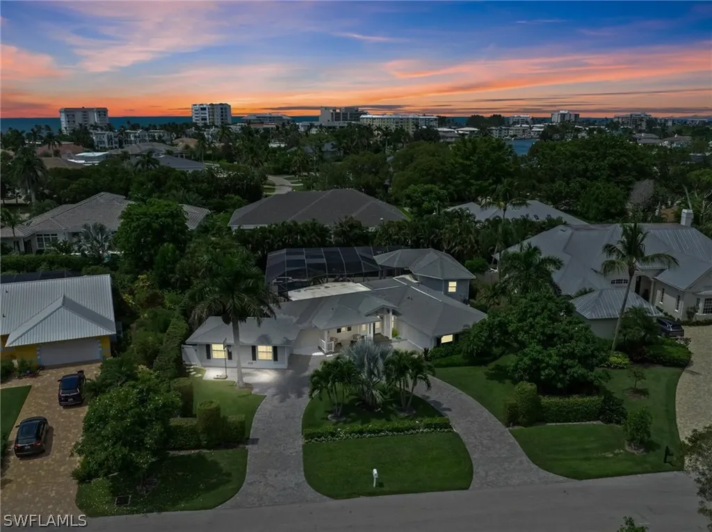 1627 Murex Lane Naples FL 34102