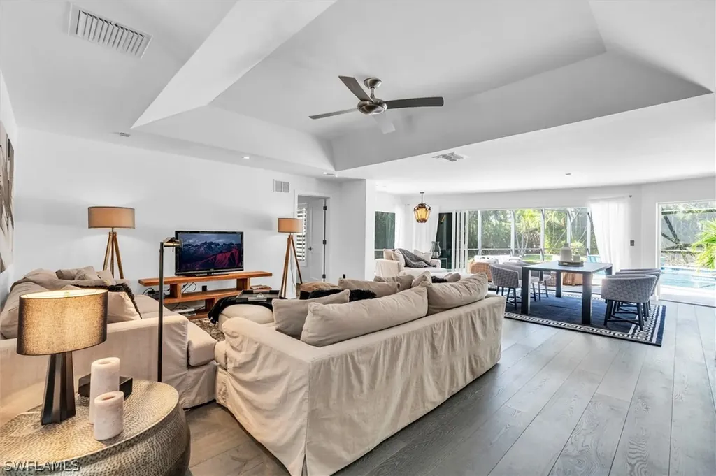 1627 Murex Lane Naples FL 34102