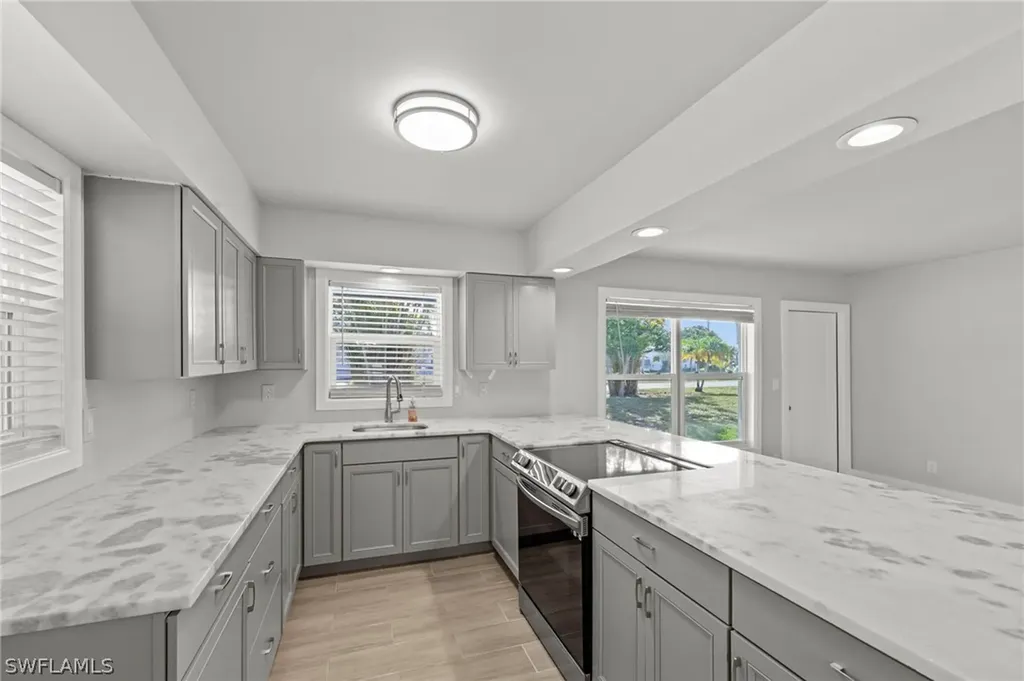 1313 Thompson Street North Fort Myers FL 33903
