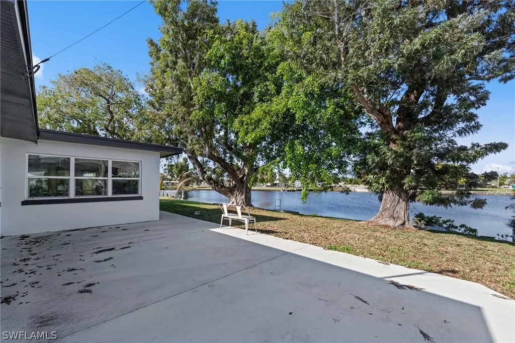 1313 Thompson Street North Fort Myers FL 33903