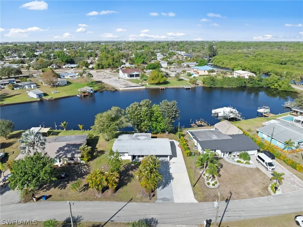 1313 Thompson Street North Fort Myers FL 33903