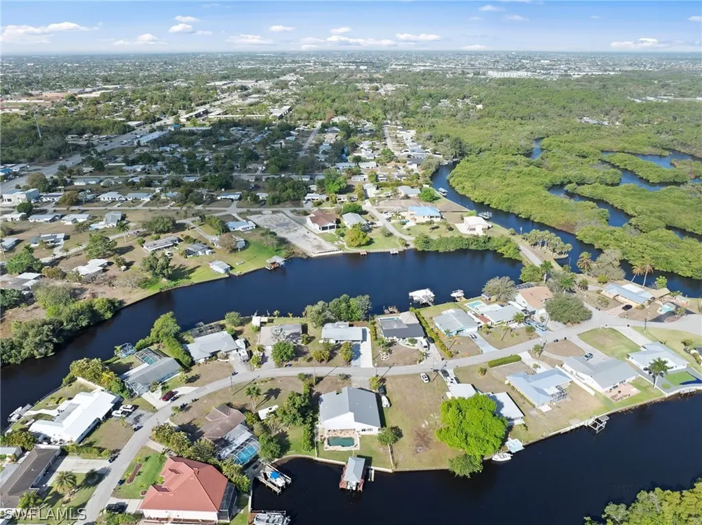 1313 Thompson Street North Fort Myers FL 33903