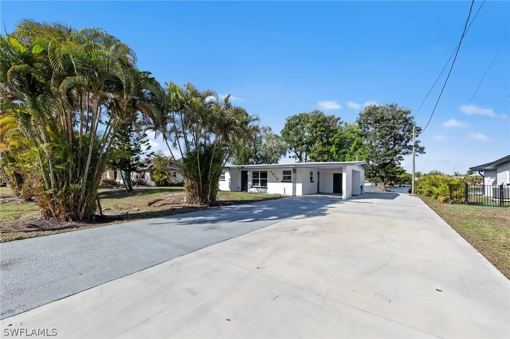 1313 Thompson Street North Fort Myers FL 33903