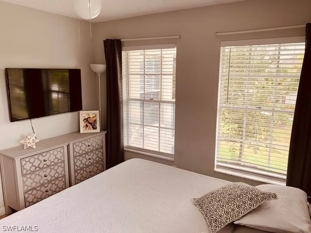 124 Santa Clara Drive Naples FL 34104