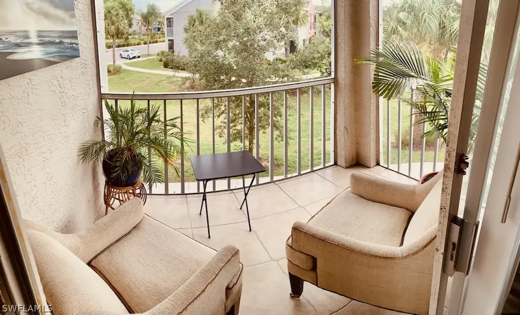 124 Santa Clara Drive Naples FL 34104