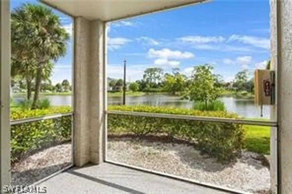 124 Santa Clara Drive Naples FL 34104