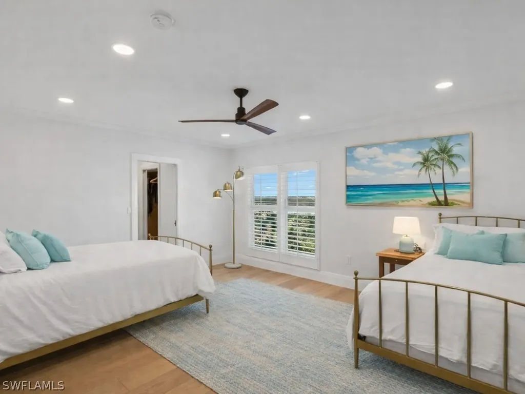 2901 Gulf Shore Boulevard N Naples FL 34103