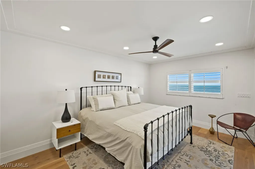 2901 Gulf Shore Boulevard N Naples FL 34103