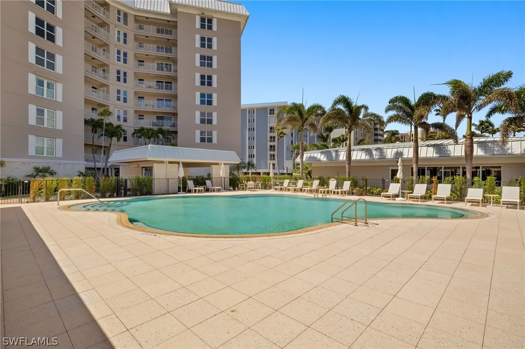 2901 Gulf Shore Boulevard N Naples FL 34103