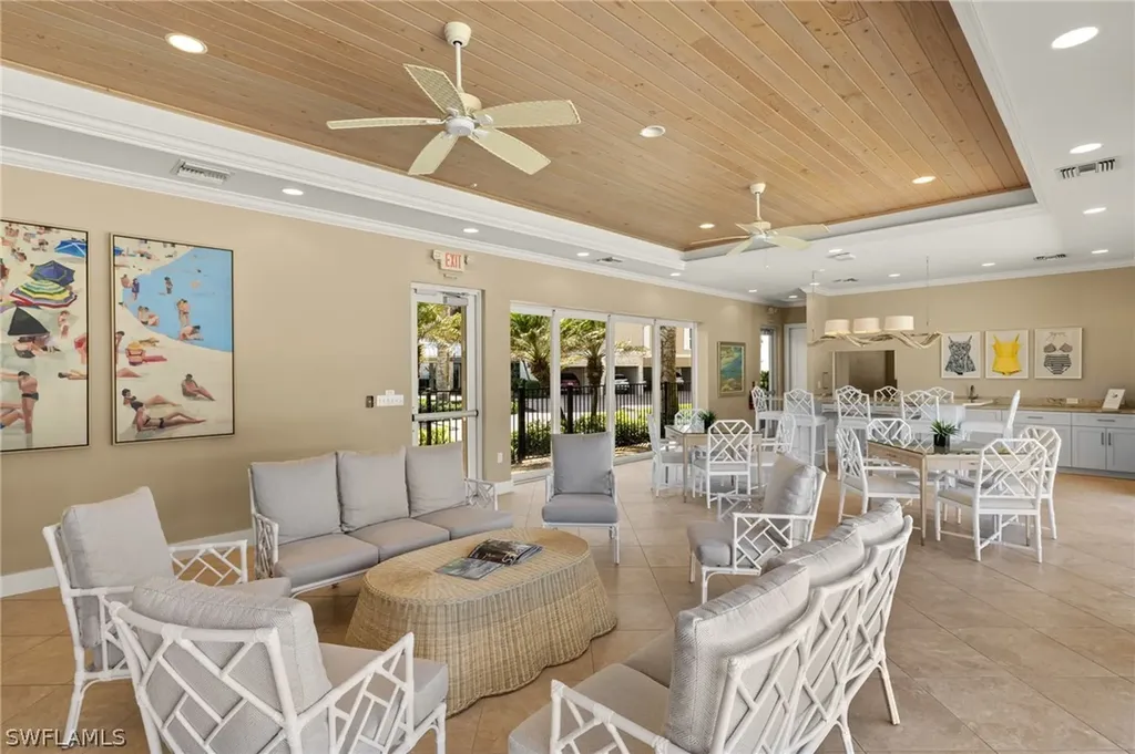2901 Gulf Shore Boulevard N Naples FL 34103