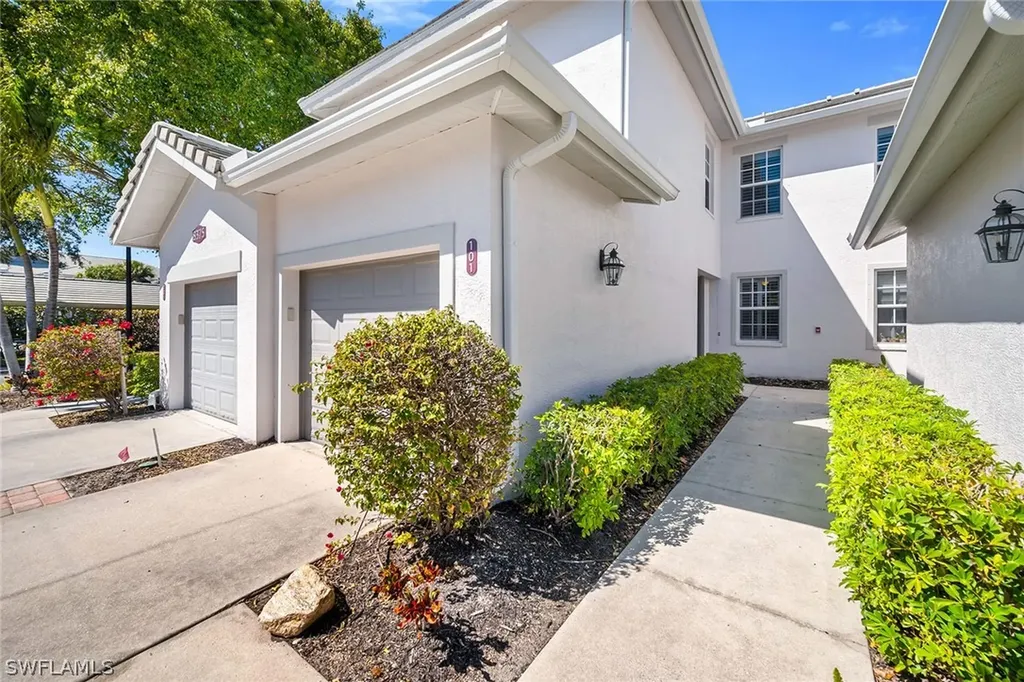 8375 Whisper Trace Lane Naples FL 34114