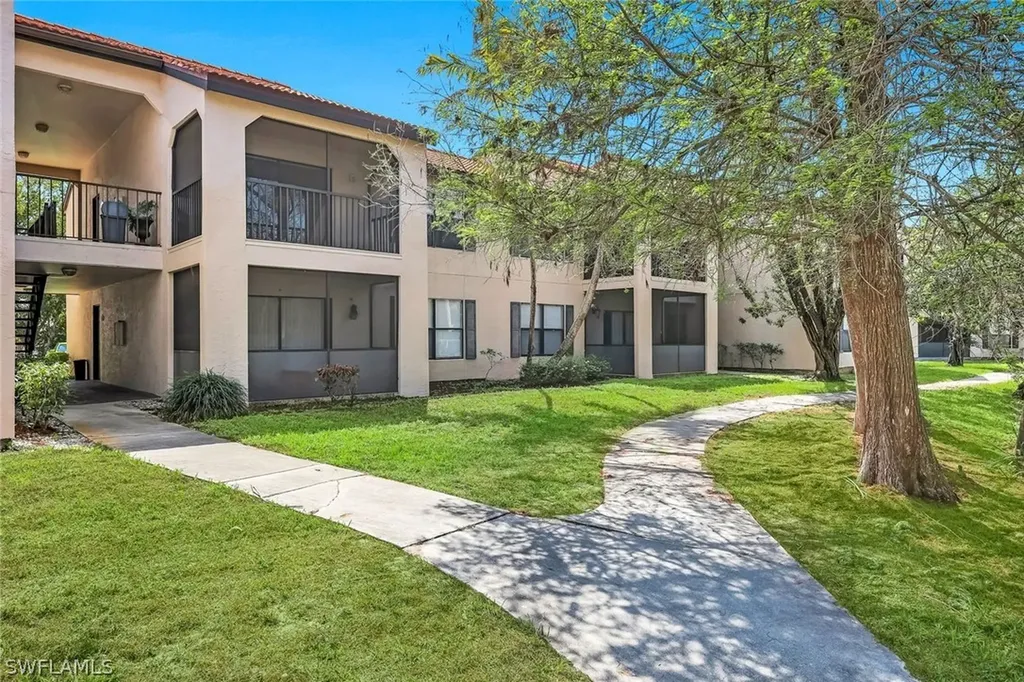 Naples FL, 2178 Arbour Walk Circle, Unit 2326