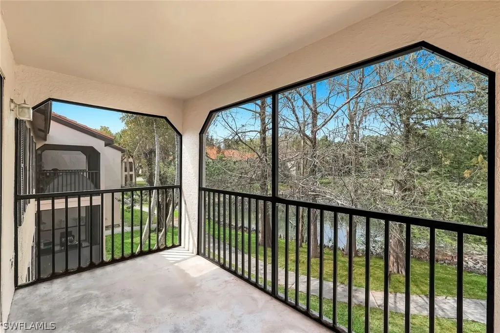 2178 Arbour Walk Circle Naples FL 34109