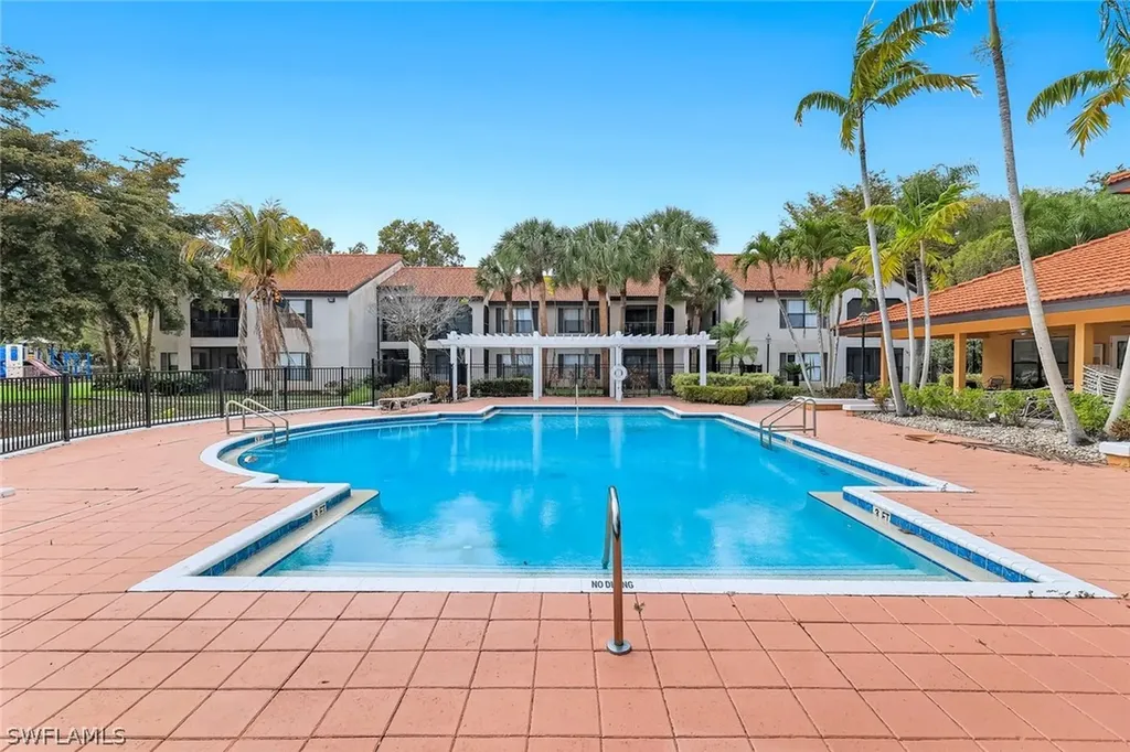 2178 Arbour Walk Circle Naples FL 34109