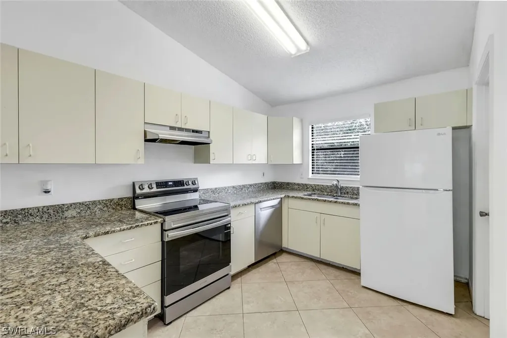 2178 Arbour Walk Circle Naples FL 34109