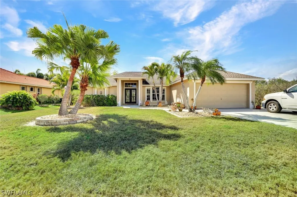 Naples FL, 18289 Royal Hammock Boulevard