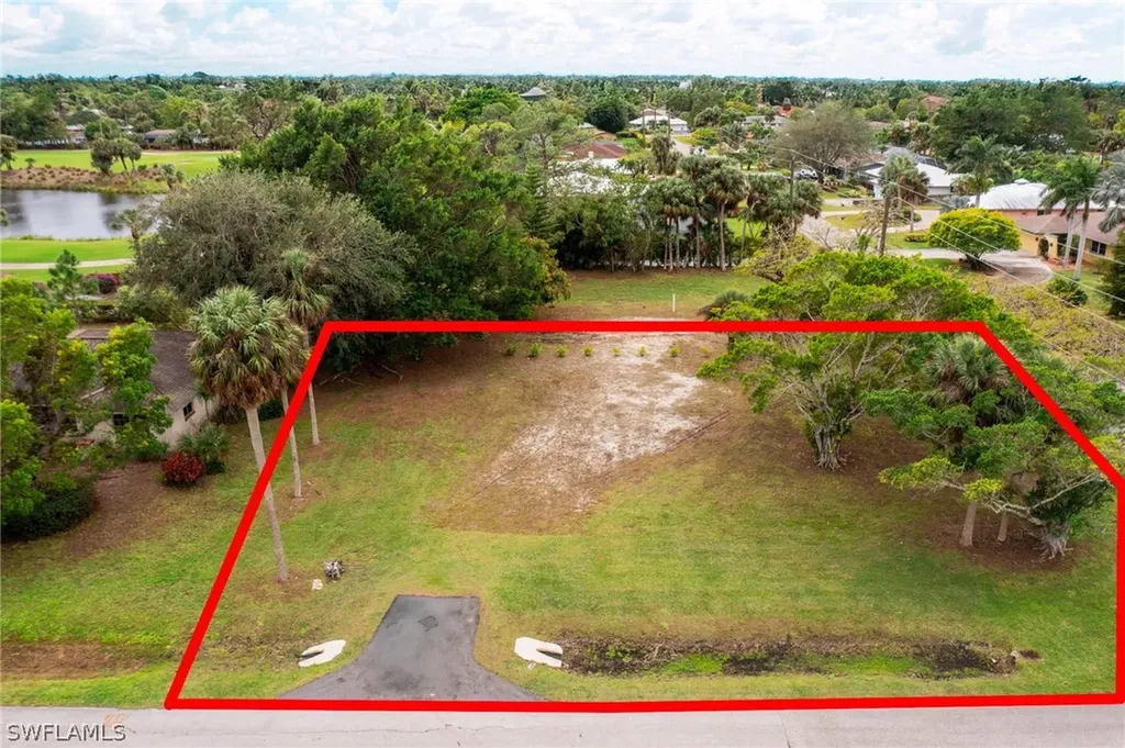 264 Cypress Way Way W Naples FL 34110