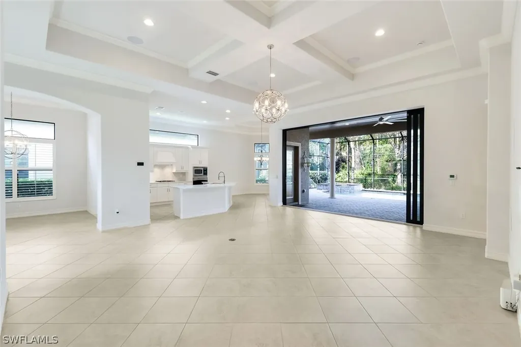 6419 Vivaldi Court Naples FL 34113