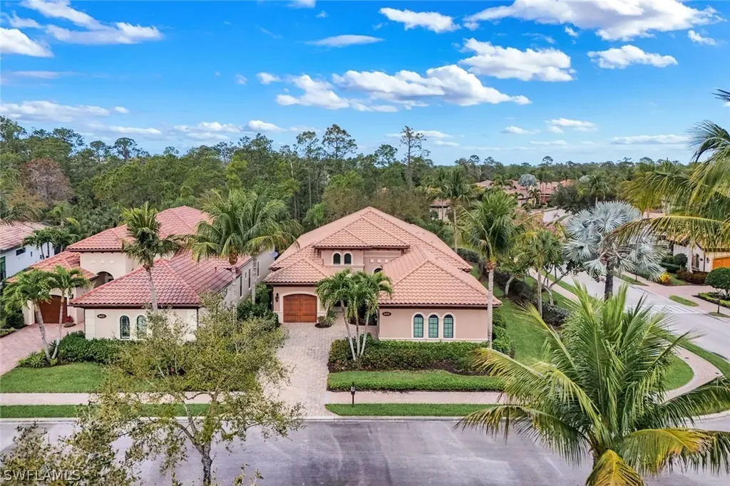 6419 Vivaldi Court Naples FL 34113