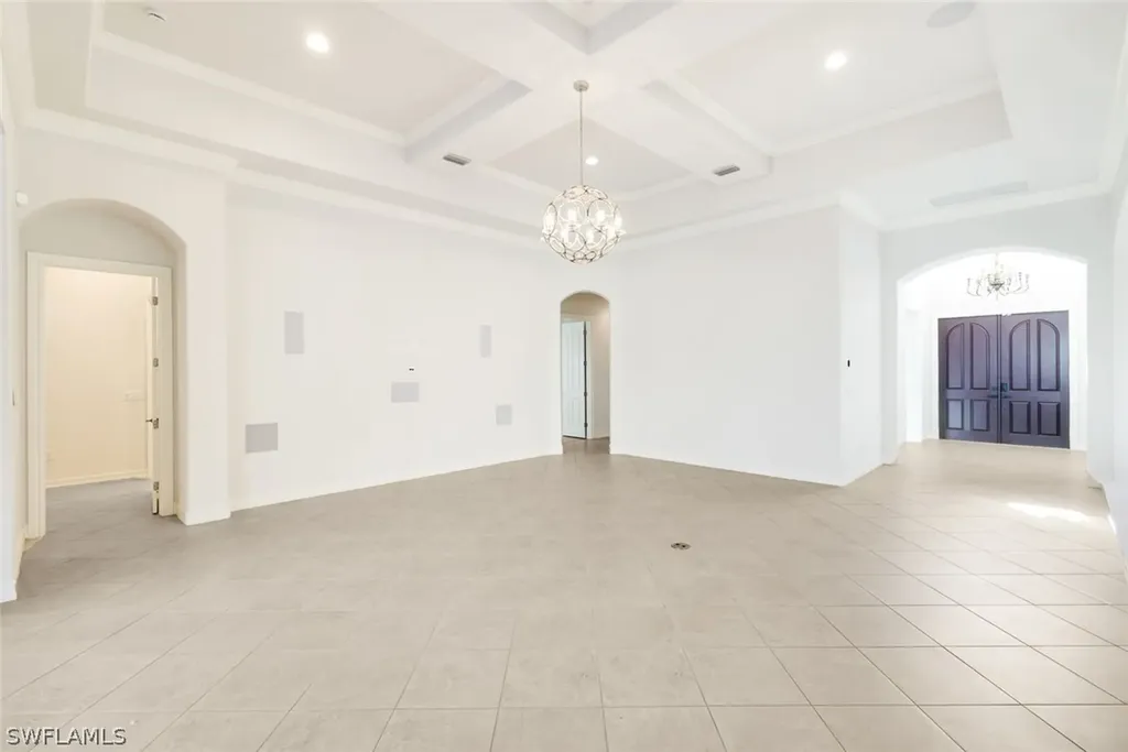 6419 Vivaldi Court Naples FL 34113