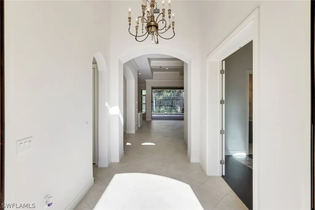 6419 Vivaldi Court Naples FL 34113