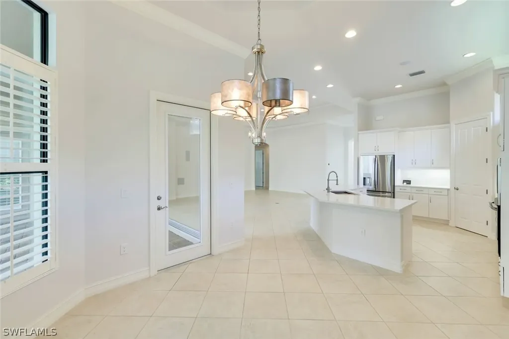 6419 Vivaldi Court Naples FL 34113