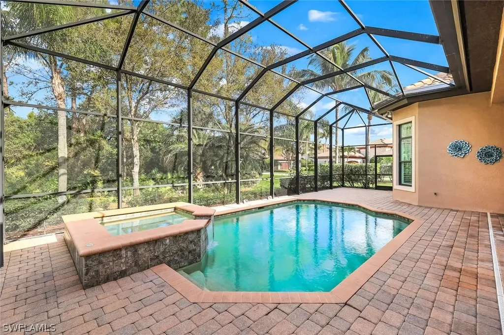 6419 Vivaldi Court Naples FL 34113