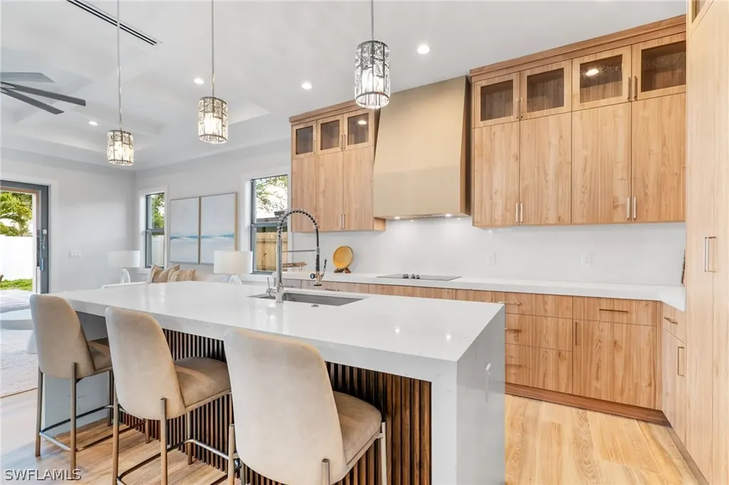 653 107th Avenue N Naples FL 34108