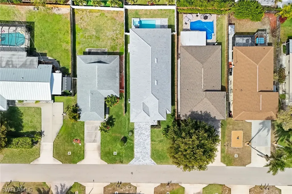 653 107th Avenue N Naples FL 34108
