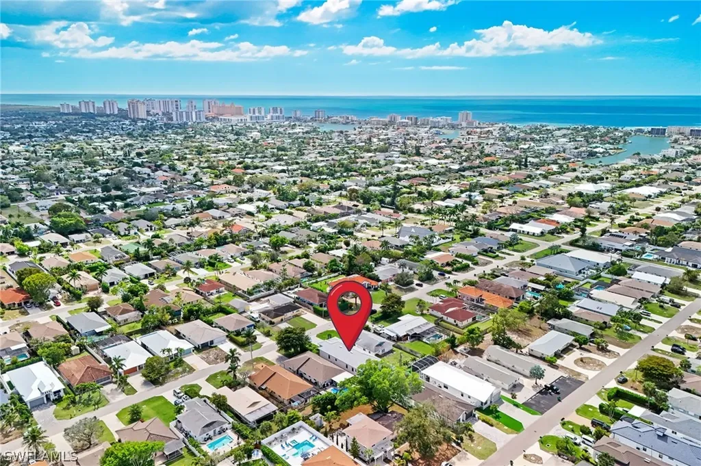 653 107th Avenue N Naples FL 34108