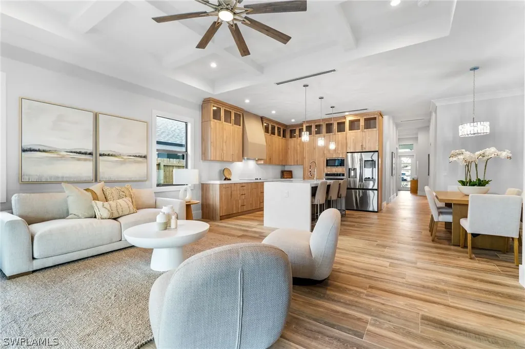 653 107th Avenue N Naples FL 34108