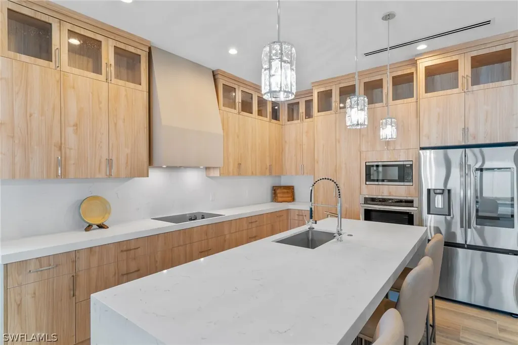 653 107th Avenue N Naples FL 34108