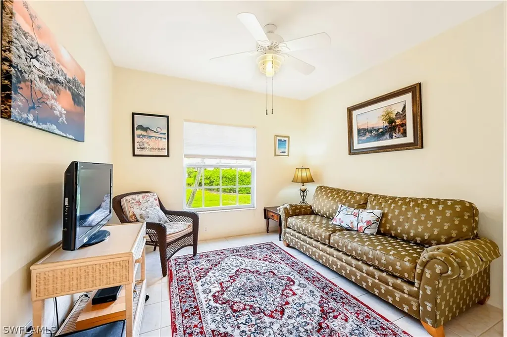829 Tanbark Drive Naples FL 34108