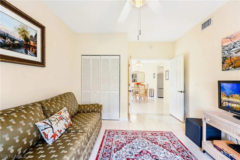 829 Tanbark Drive Naples FL 34108