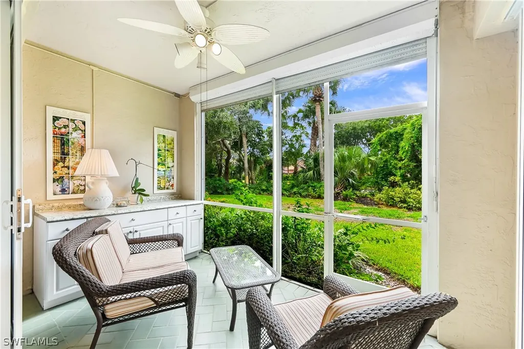829 Tanbark Drive Naples FL 34108