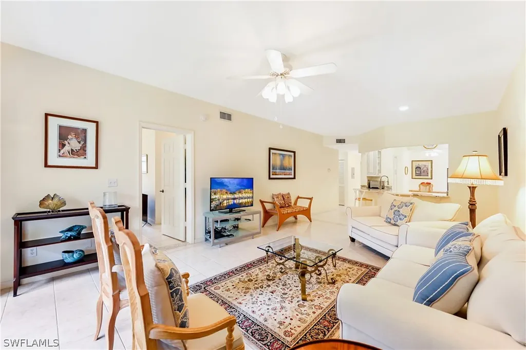 829 Tanbark Drive Naples FL 34108